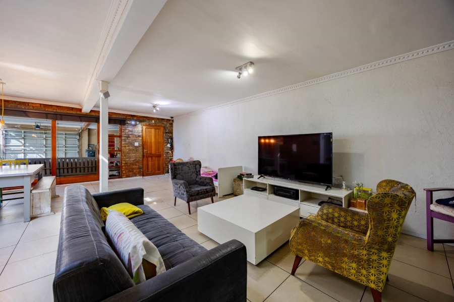 6 Bedroom Property for Sale in Woodstock Western Cape